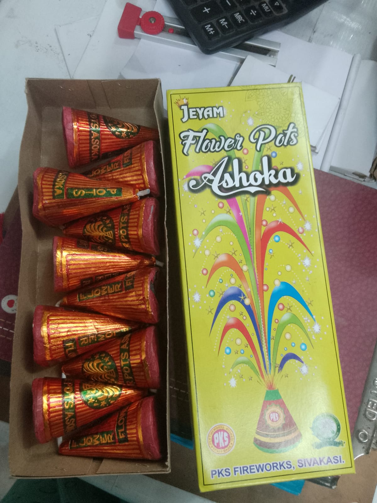 Krish Crackers Flower Pot Asoka (Size 4)